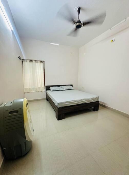 Home At Guruvayur 2 Ac Room,1 Single Bed,Kitchen Exterior foto